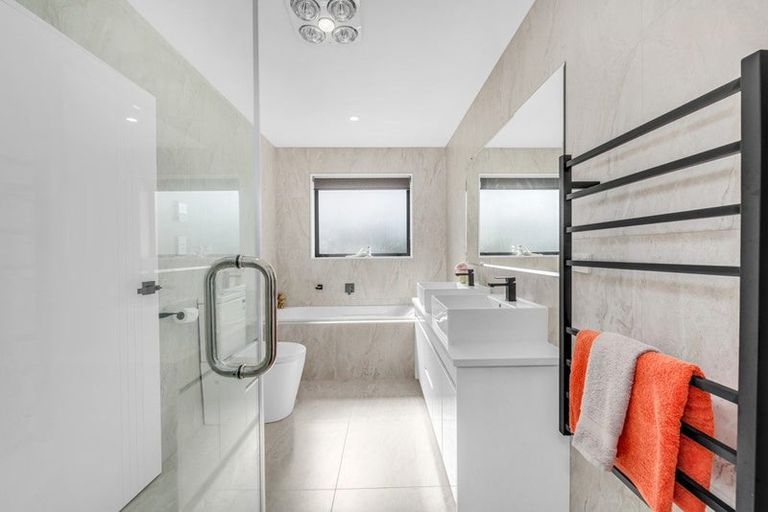 Photo of property in 40 Nightingale Road, Flat Bush, Auckland, 2019