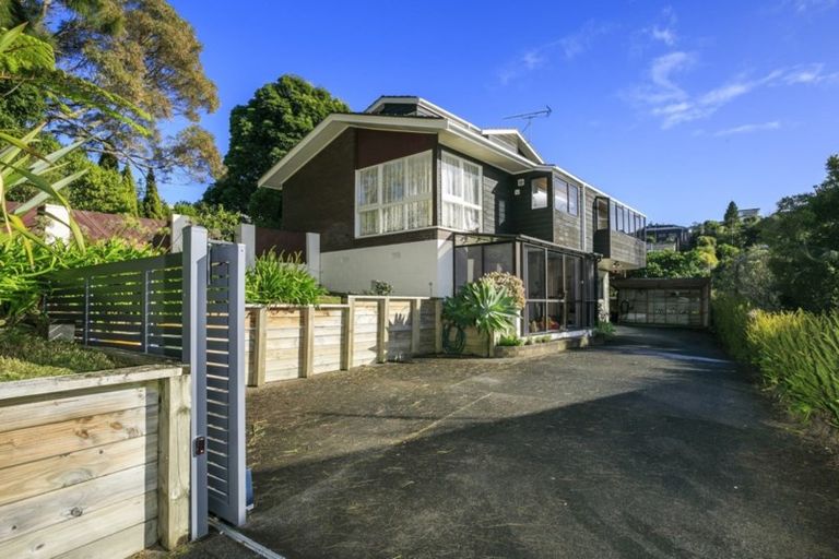 Photo of property in 43 Wyoming Avenue, Murrays Bay, Auckland, 0630