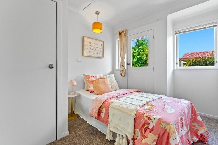 Photo of property in 55a Pigeon Mountain Road, Half Moon Bay, Auckland, 2012