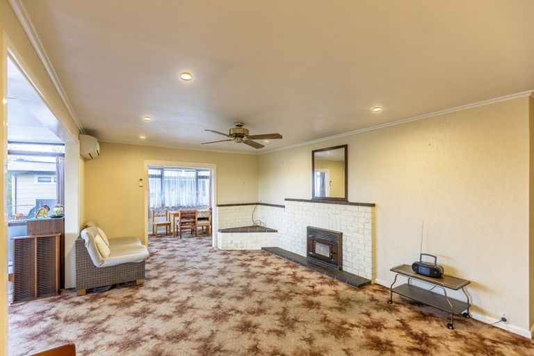 Photo of property in 21 Wycliffe Street, Onekawa, Napier, 4110