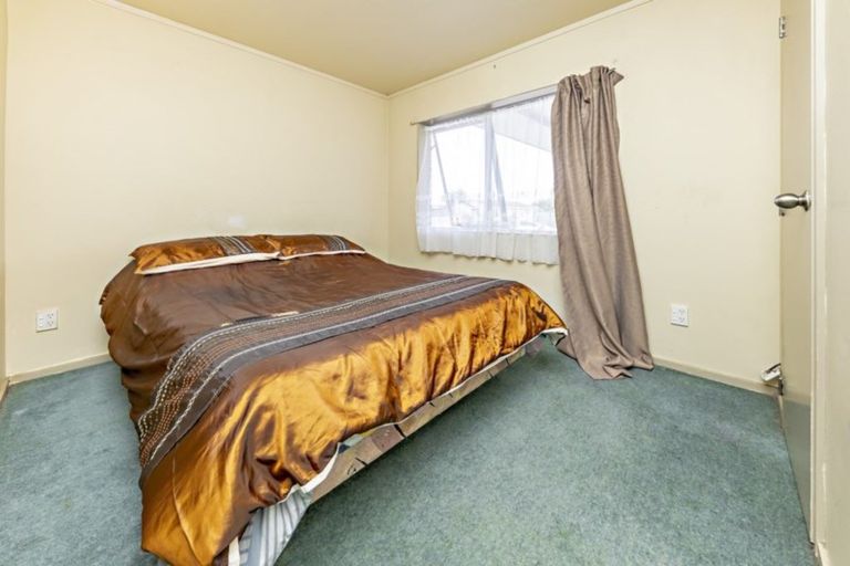 Photo of property in 39 Robert Skelton Place, Clendon Park, Auckland, 2103