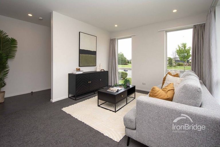 Photo of property in 31 Faringdon Boulevard, Rolleston, 7615