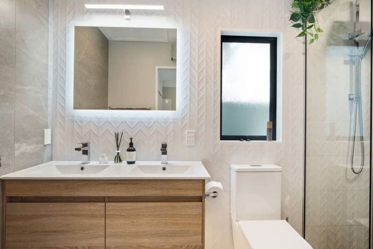 Photo of property in 3 Fieldmoor Place, Parklands, Christchurch, 8083