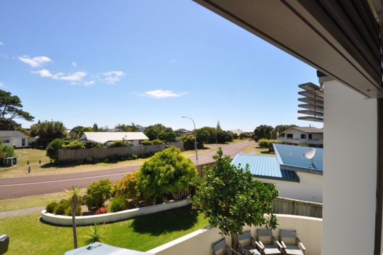 Photo of property in 72 Pauanui Boulevard, Pauanui, Hikuai, 3579