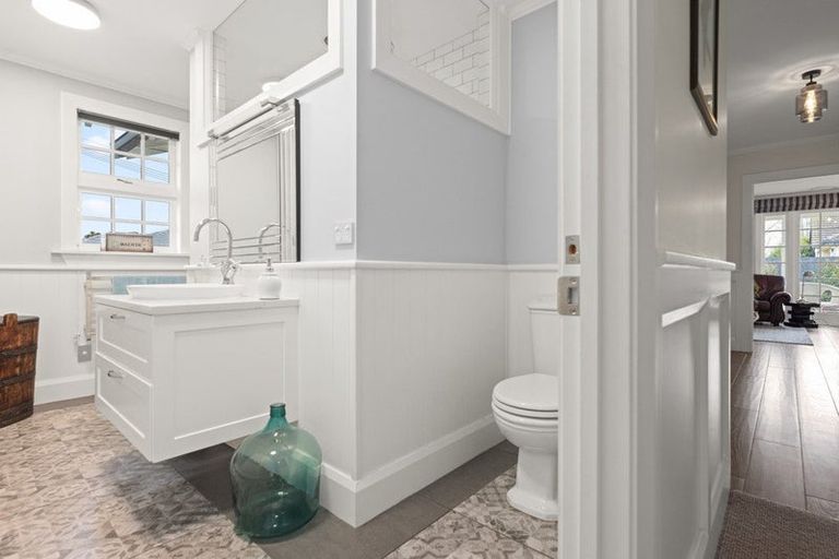 Photo of property in 129 Mays Road, St Albans, Christchurch, 8052