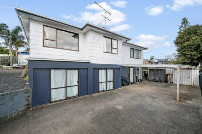 Photo of property in 6 Montego Place, Weymouth, Auckland, 2103
