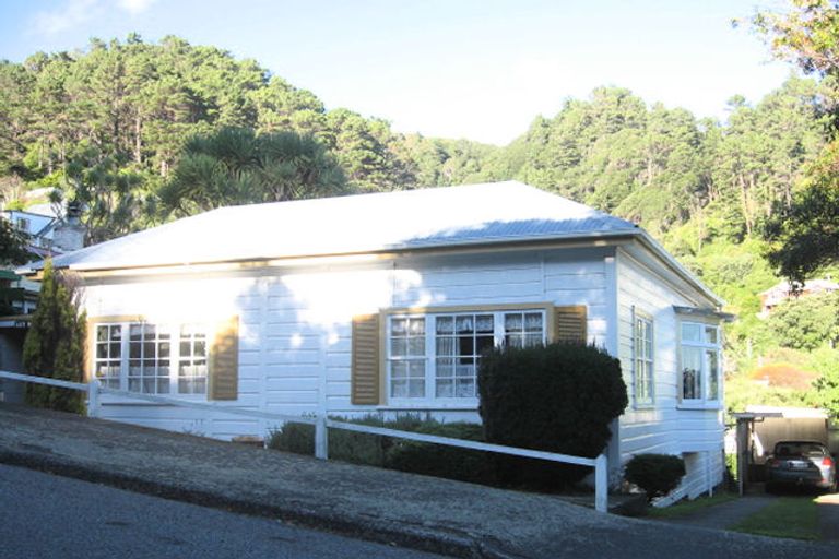 Photo of property in 20 Totara Street, Eastbourne, Lower Hutt, 5013
