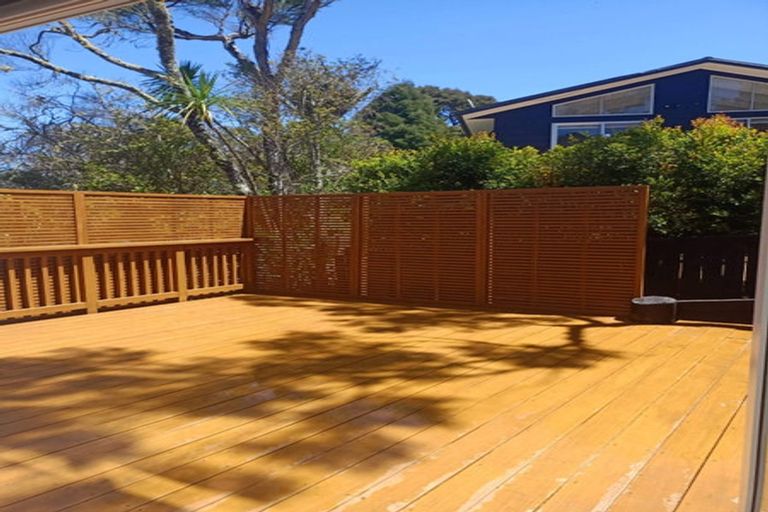 Photo of property in 39 Tui Glen Road, Birkenhead, Auckland, 0626