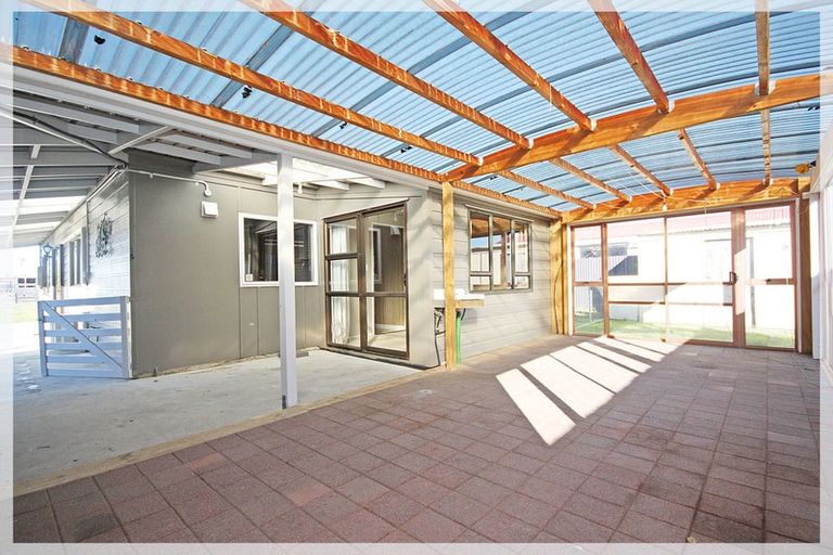 Photo of property in 5 Linklater Avenue, Foxton Beach, Foxton, 4815