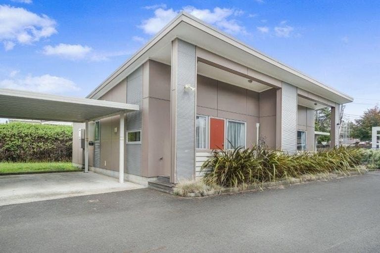Photo of property in 2/18 Lorne Street, Melville, Hamilton, 3206
