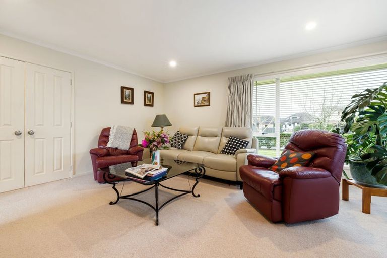 Photo of property in 29 Saint James Drive, Huntington, Hamilton, 3210