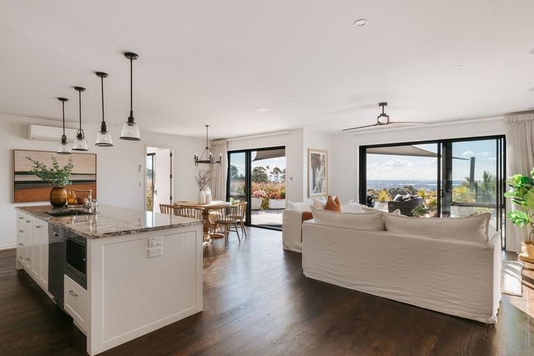 Photo of property in 29 Holcombrooke Lane, Welcome Bay, Tauranga, 3175