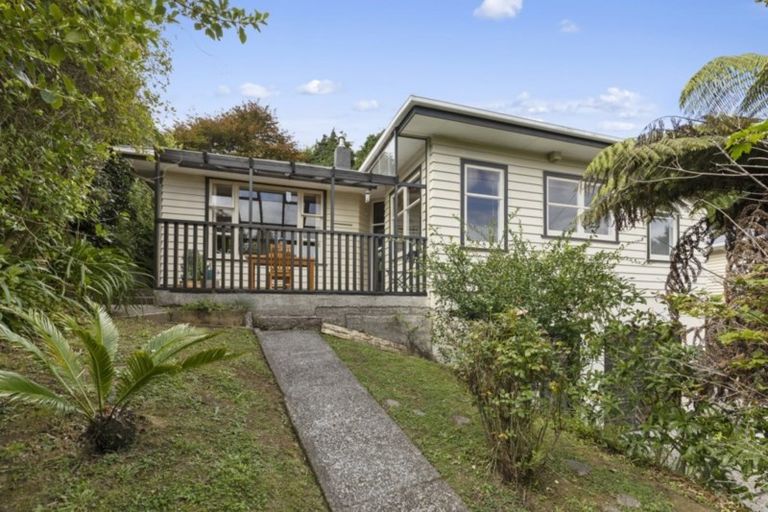 Photo of property in 23 Morrison Grove, Stokes Valley, Lower Hutt, 5019