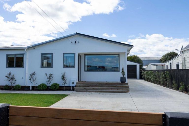 Photo of property in 12 Russell Street, Whanganui, 4500