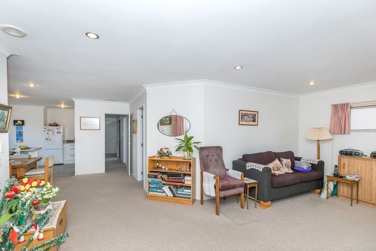 Photo of property in 33a Sandwich Road, St Andrews, Hamilton, 3200