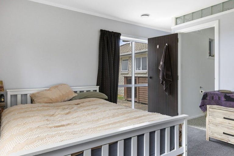 Photo of property in 11 Te Hatepe Avenue, Taupo, 3330