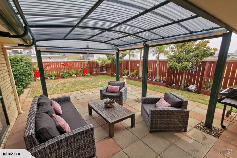 Photo of property in 5 Kihi Place, Ruakaka, 0116