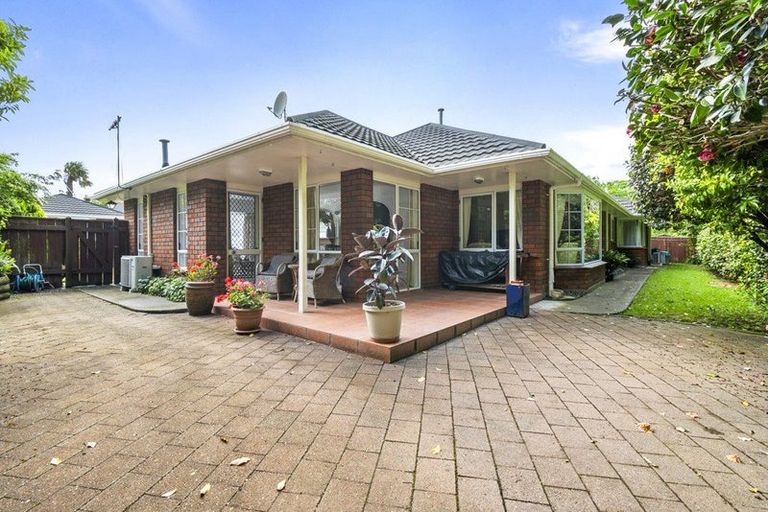 Photo of property in 1 Jensen Court, Hokowhitu, Palmerston North, 4410
