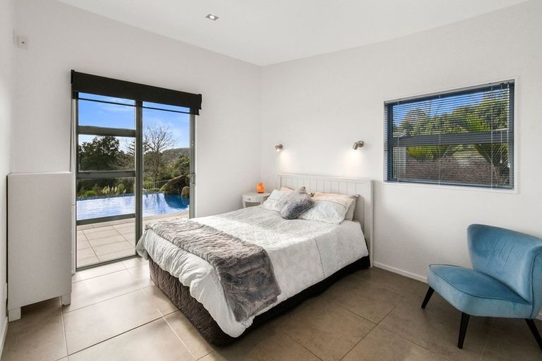 Photo of property in 43 Harry Dreadon Road, Opaheke, Papakura, 2584