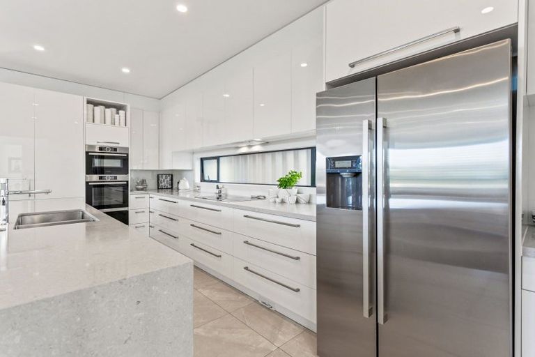 Photo of property in 352d Beach Road, Mairangi Bay, Auckland, 0630