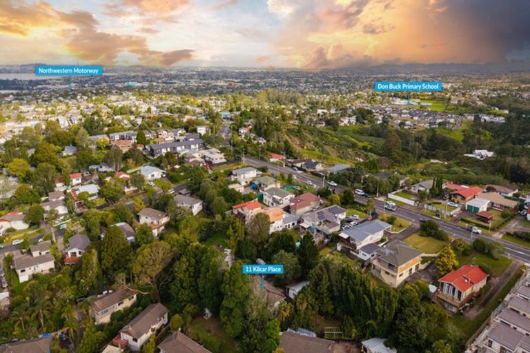 Photo of property in 11 Kilcar Place, Massey, Auckland, 0614