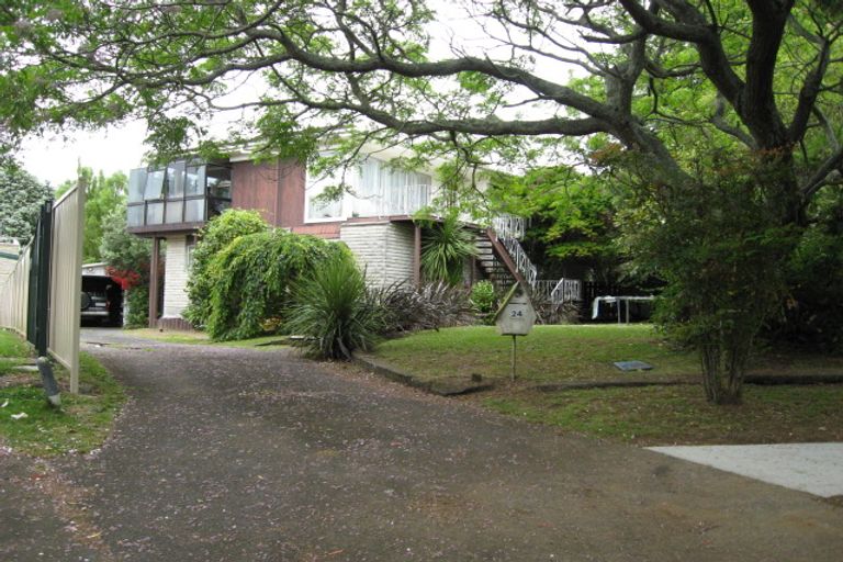 Photo of property in 24 Anarahi Place, Mangere Bridge, Auckland, 2022