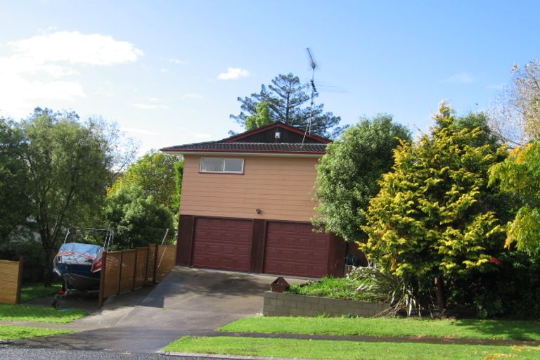 Photo of property in 28 John Gill Road, Shelly Park, Auckland, 2014