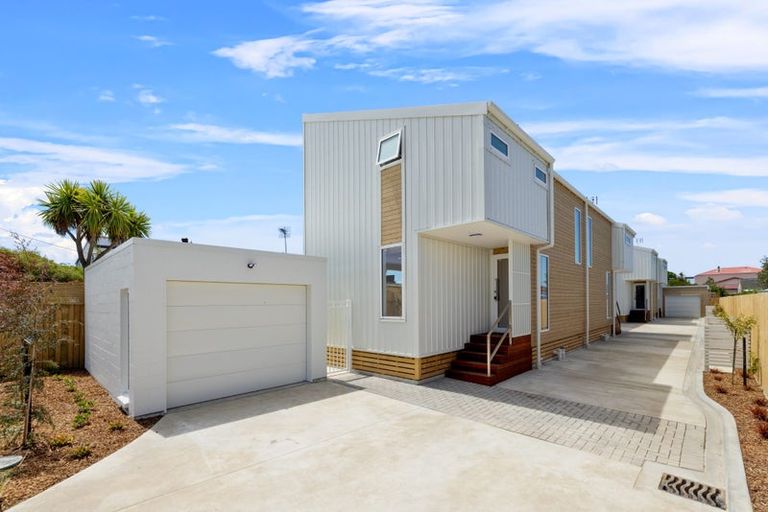 Photo of property in 1/23 Howe Street, Howick, Auckland, 2014