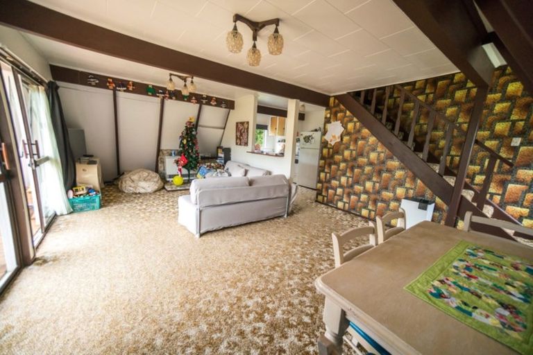 Photo of property in 35 Lakeview Terrace, Lake Hawea, Wanaka, 9382