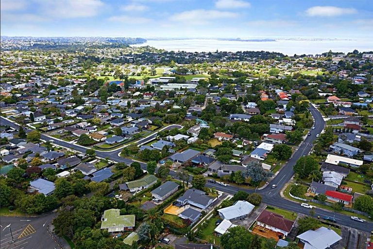 Photo of property in 60 Hilling Street, Titirangi, Auckland, 0604
