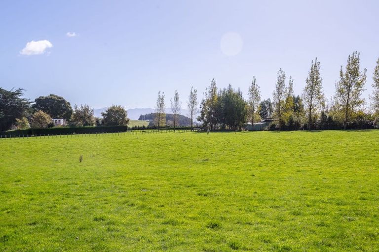 Photo of property in 34 Admiral Road, Gladstone, Masterton, 5883