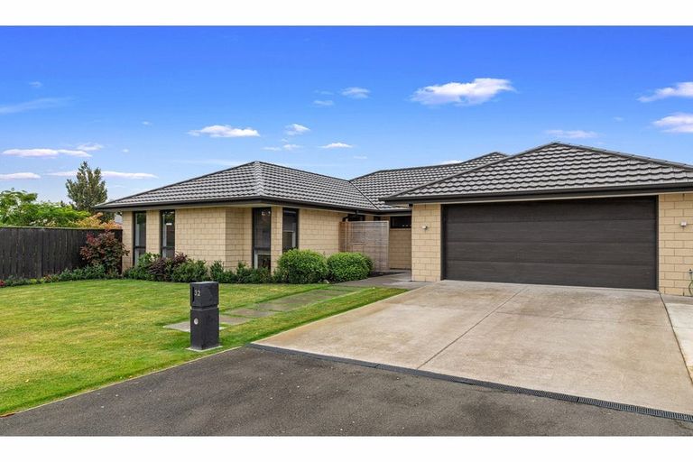 Photo of property in 32 Navy Loop, Rolleston, 7614