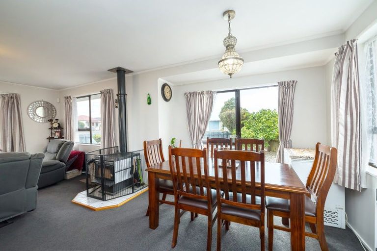 Photo of property in 49 Cambridge Terrace, Masterton, 5810