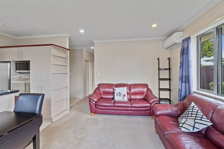 Photo of property in 3/194 Waimairi Road, Ilam, Christchurch, 8041