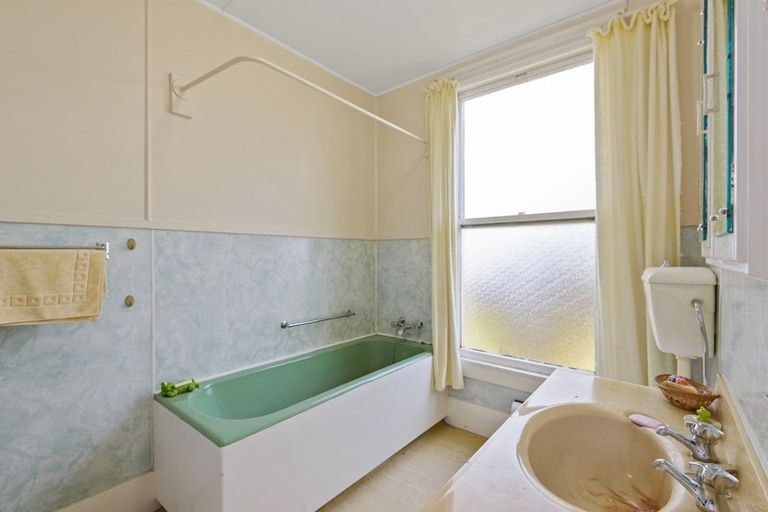 Photo of property in 204 Riccarton Road, Riccarton, Christchurch, 8041