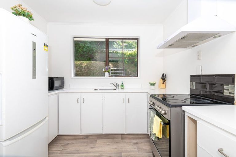 Photo of property in 23 Dominica Crescent, Grenada Village, Wellington, 6037