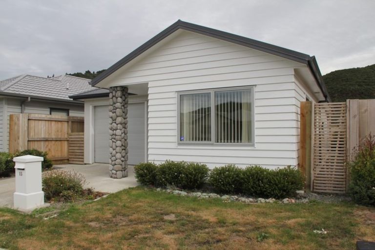 Photo of property in 15 Te Toru Street, Taita, Lower Hutt, 5011