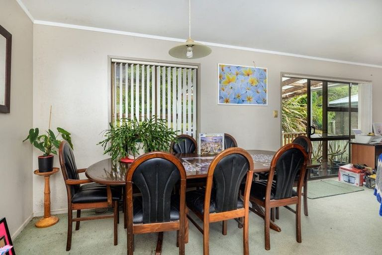 Photo of property in 4 Coutts Avenue, Paihia, 0200