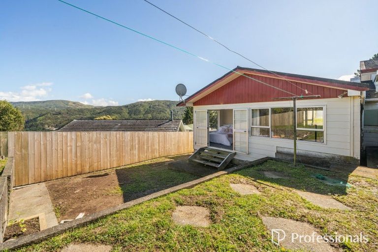 Photo of property in 82a Lord Street, Stokes Valley, Lower Hutt, 5019