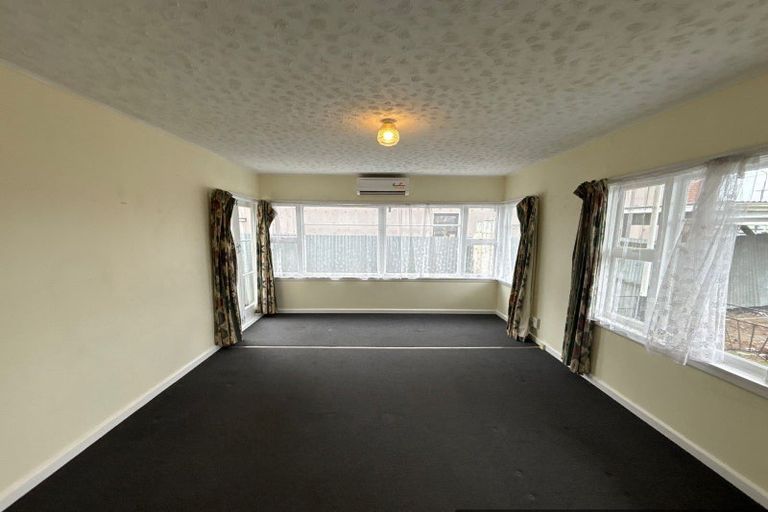 Photo of property in 59 Main North Road, Woodend, 7610