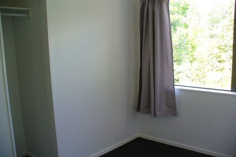 Photo of property in 99 West Harbour Drive, West Harbour, Auckland, 0618