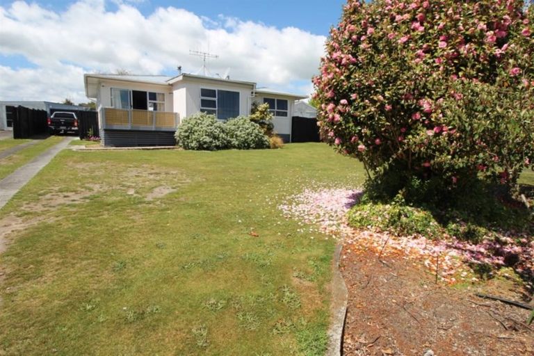 Photo of property in 13 Aotea Crescent, Tokoroa, 3420