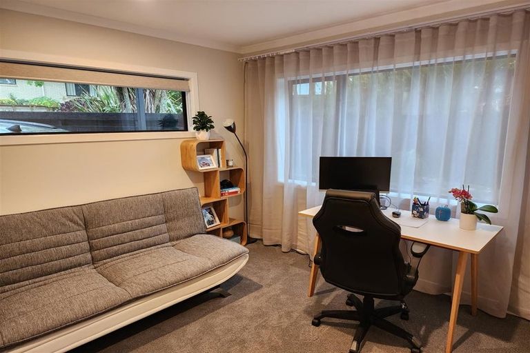 Photo of property in 278a Glenvar Road, Torbay, Auckland, 0630