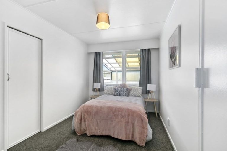 Photo of property in 20 Parenga Street, Wainuiomata, Lower Hutt, 5014