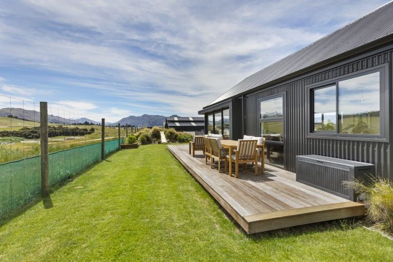 Photo of property in 12 Robrosa Street, Wanaka, 9305