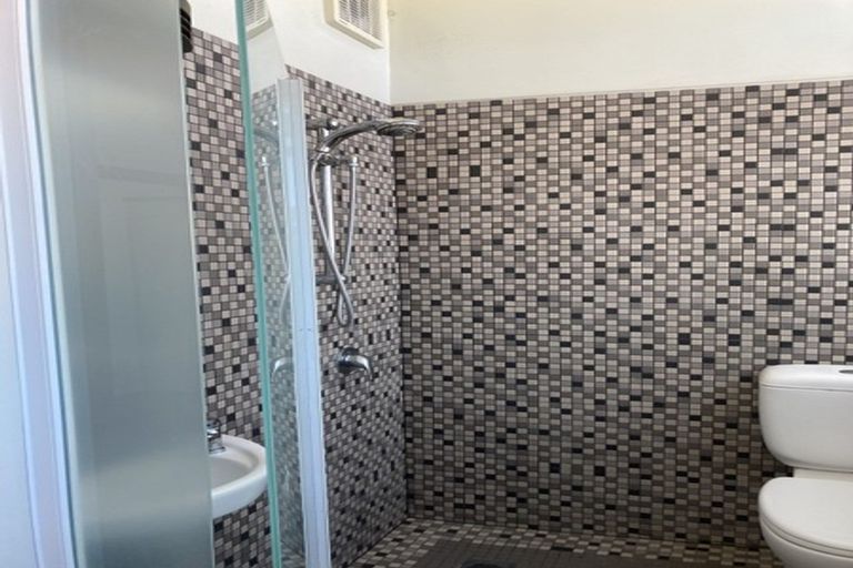 Photo of property in Pirie Street Townhouses, 28/35 Pirie Street, Mount Victoria, Wellington, 6011