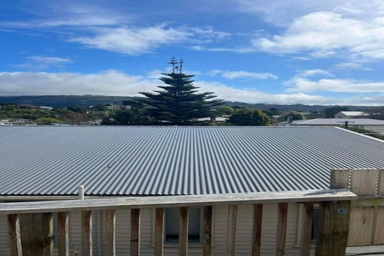 Photo of property in 7a Hampshire Street, Cannons Creek, Porirua, 5024