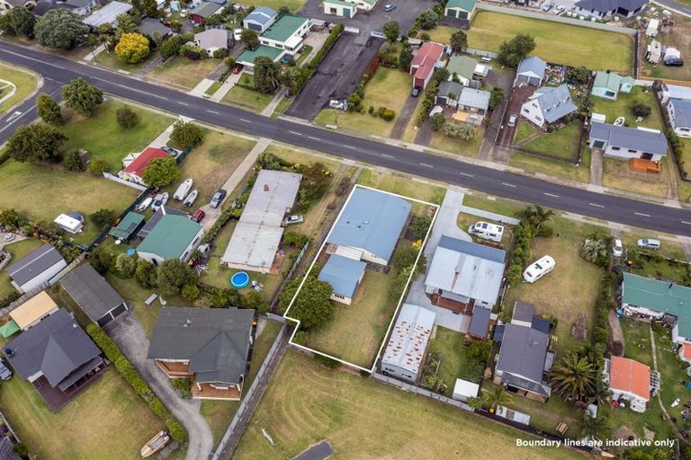 Photo of property in 105 Cook Drive, Whitianga, 3510