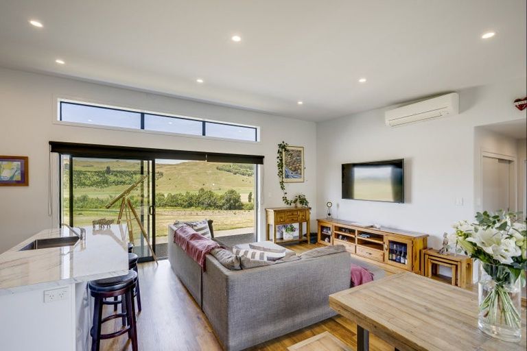 Photo of property in 8 Riverview Drive, Otane, 4277