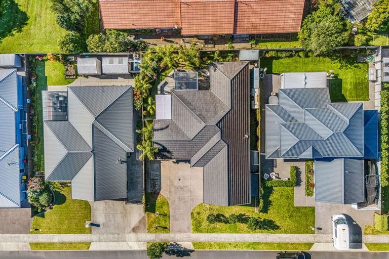 Photo of property in 102 Kupe Drive, Whitianga, 3510